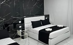 White Elegance Luxury B&B Caserta